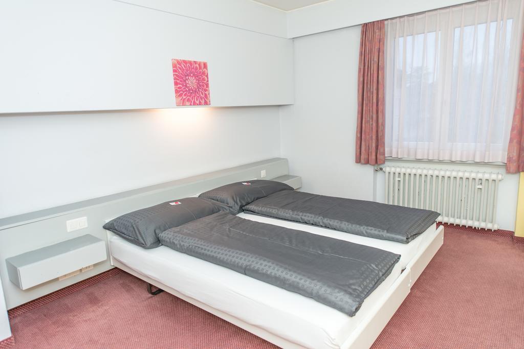 Hotel Rotes Haus بروغ المظهر الخارجي الصورة