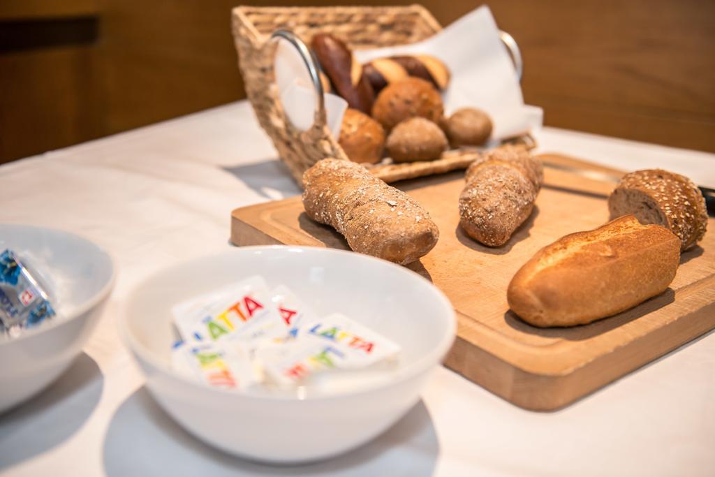Hotel Rotes Haus بروغ الغرفة الصورة