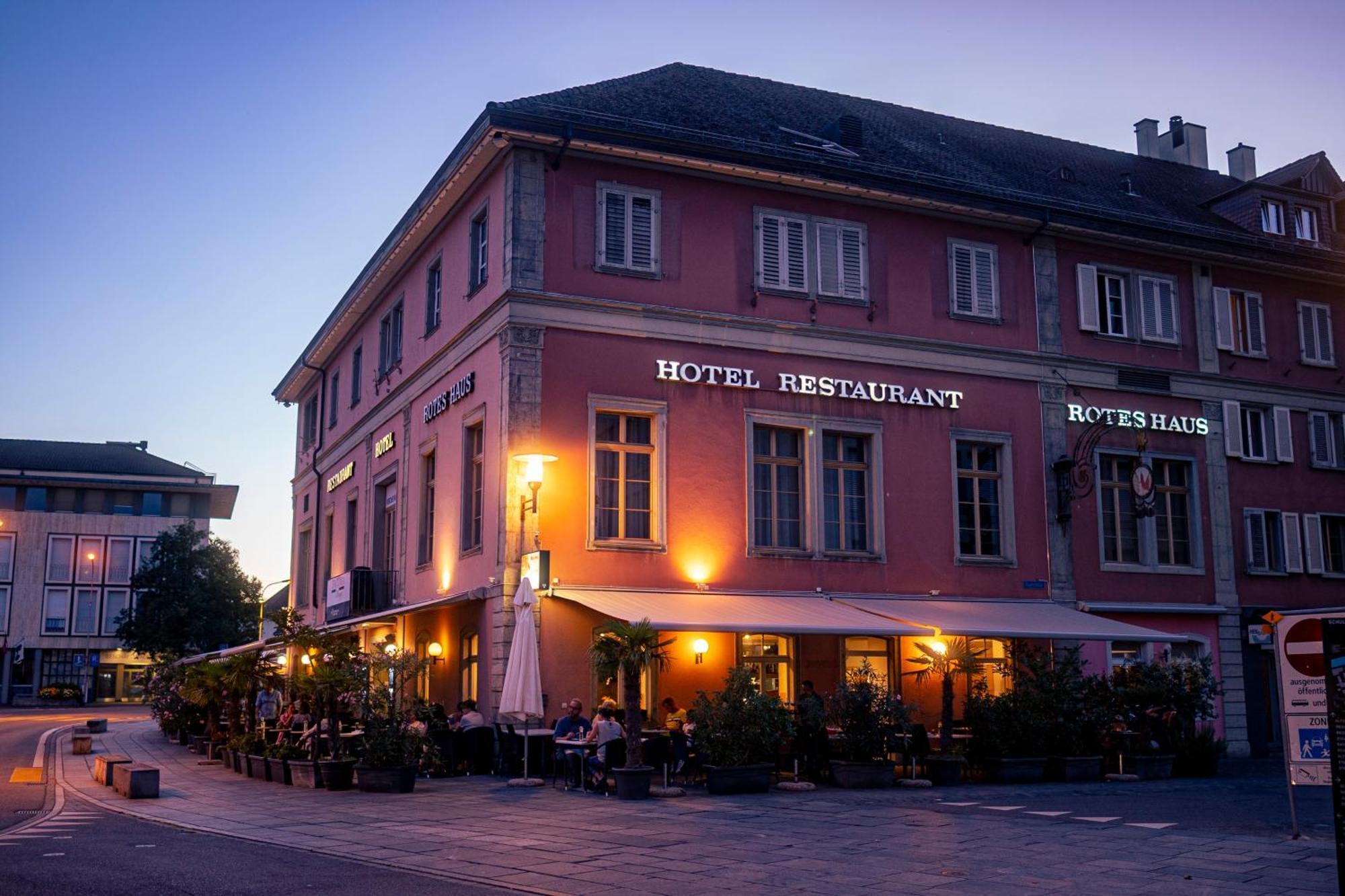 Hotel Rotes Haus بروغ المظهر الخارجي الصورة